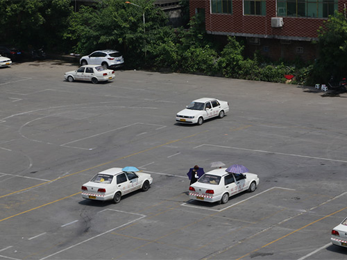 學(xué)車,媽媽再也不擔(dān)心我曬黑了